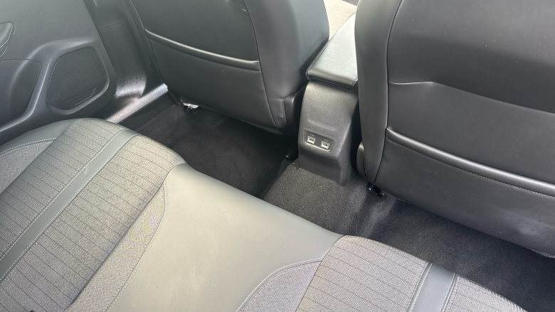 Peugeot 2008 1.2 PureTech Allure Premium 5dr Petrol Estate